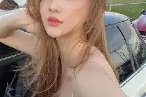张踩铃每天和AI聊天宛如谈恋爱AI居然和她讲了某个明星的八卦