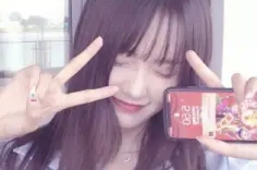 内娱开年地震！30岁网红司晓迪爆料睡遍顶流48小时反转封账号