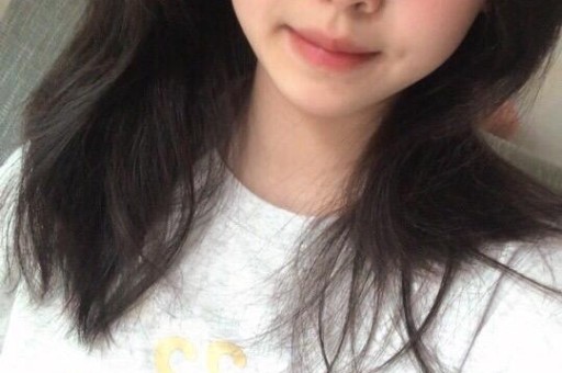 明星八卦！夜色甜蜜约会甜蜜瞬间定格《关注小玉妹每天聊八卦
