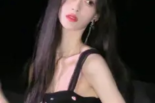 “直播新一姐”赵露思粉丝超2200万：小红书的一场“顶流”合谋？